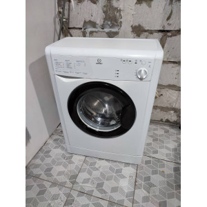 Стиральная машина Indesit WIU 81. Photo 3